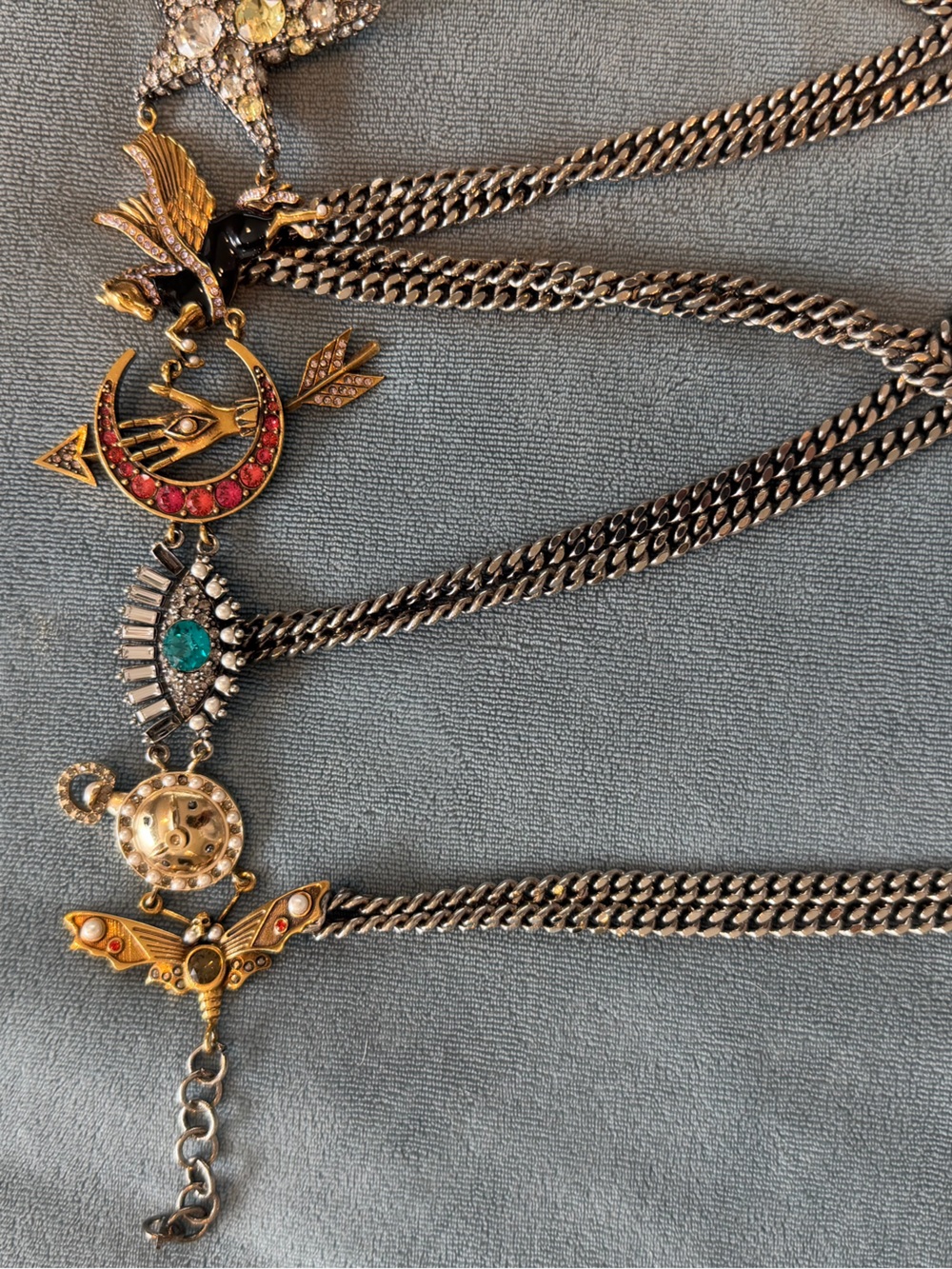 Alexander McQueen Mixed Metal Charm Choker Necklace - Picture 5 of 6